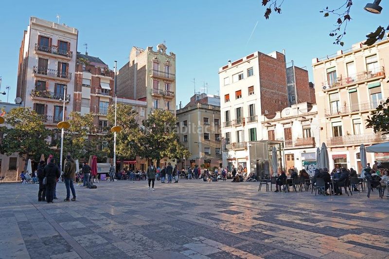 Foto bec152bd-eb55-4840-904c-6fe06fda436b. Pis amb calefacció a Vila de Gràcia Barcelona