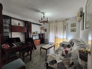 Flat in La Gavarra. Atención inversoresgran oportunidad