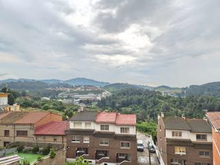 Appartement à Papiol (El). Hermoso piso, vistas inigualables