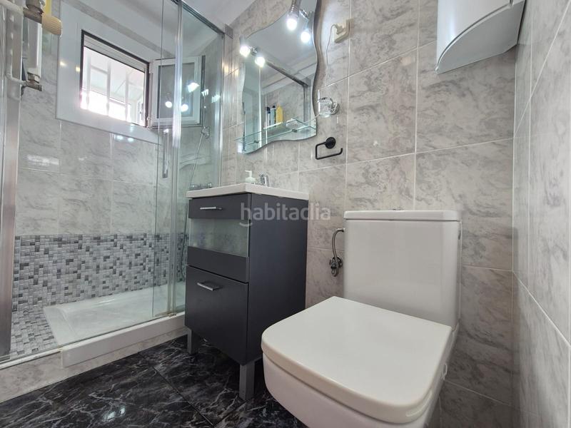 Foto 71138128-117c-4fbd-8b3e-5e457c841476. Maison jumelée avec chauffage dans El Pedró Cornellà de Llobregat