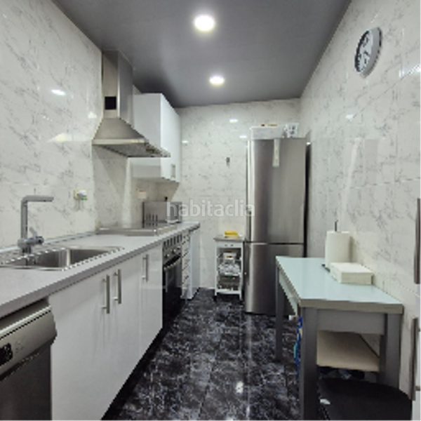 Foto c2d9e911-c66b-491d-8d7b-82af3960961c. Maison jumelée avec chauffage dans El Pedró Cornellà de Llobregat