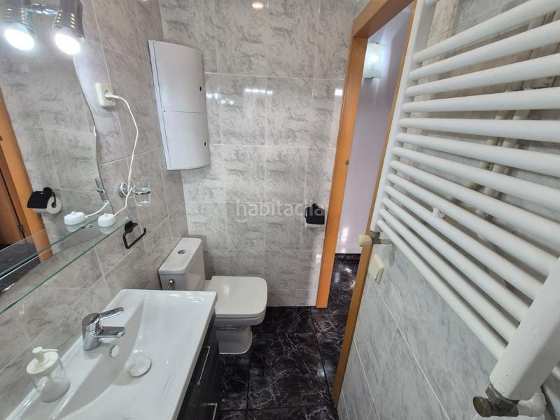 Foto e576755c-ff83-441a-8b62-0e3944c5a046. Maison jumelée avec chauffage dans El Pedró Cornellà de Llobregat