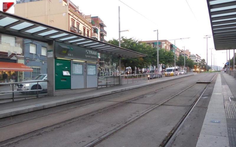 Foto 673c89b1-0b1e-4737-82cc-1e289d458c99. Dúplex amb calefacció a La Gavarra Cornellà de Llobregat