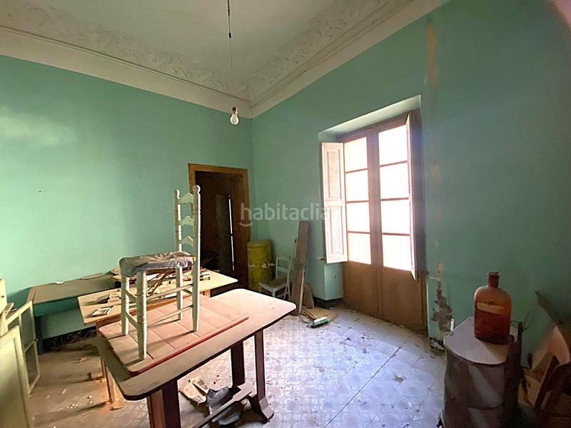 Foto d34fdd07-c408-4e32-8eec-543e4fd64307. Edificio precioso edificio en el centro en Valls