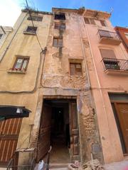 Building in Valls. Edificio para reformar en el centro de valls