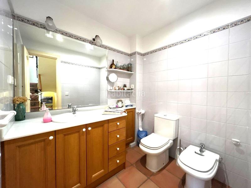 Foto eff96cef-34a8-42e5-8092-3048cacf5734. Casa amb calefacció a Centre Arenys de Mar