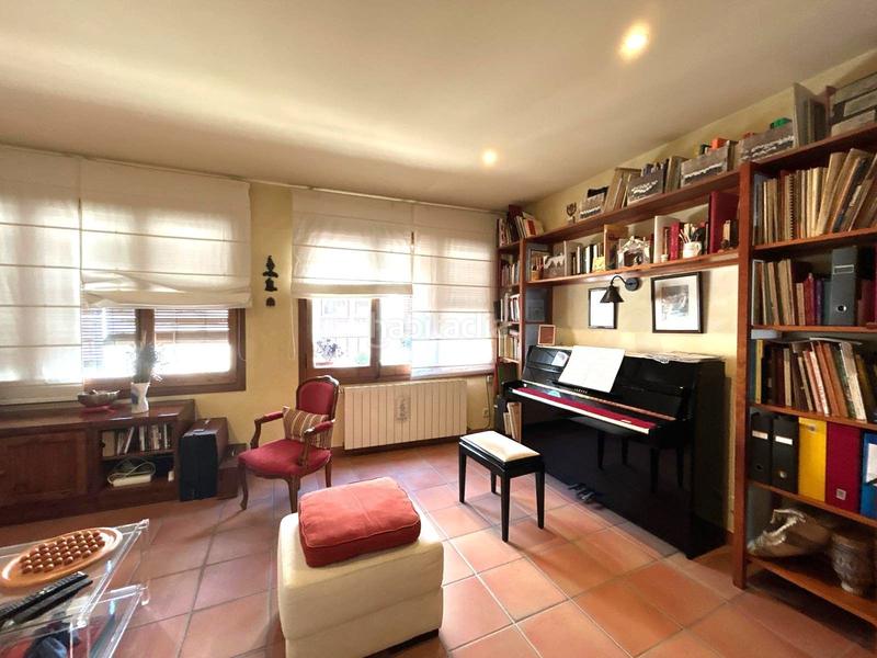 Foto fc29596a-122e-4a54-a30d-23b59fba29b2. Casa amb calefacció a Centre Arenys de Mar