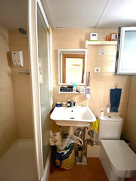 Foto 3b794837-0532-4d2e-ad06-4f253fc9abd9. Pis amb calefacció a Raval Barcelona