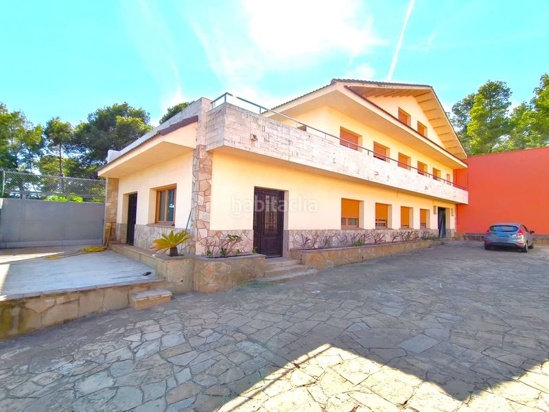 Foto 08c2141f-01d6-4eca-a553-a93f5ab3afe8. Casa amb calefacció aparcament piscina a Montmar Castelldefels