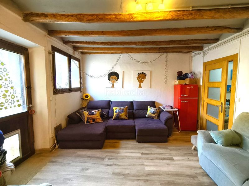 Foto f80780bf-8ef8-4b57-b642-5d2504e1d1c9. Casa adossada amb calefacció a Vimbodí