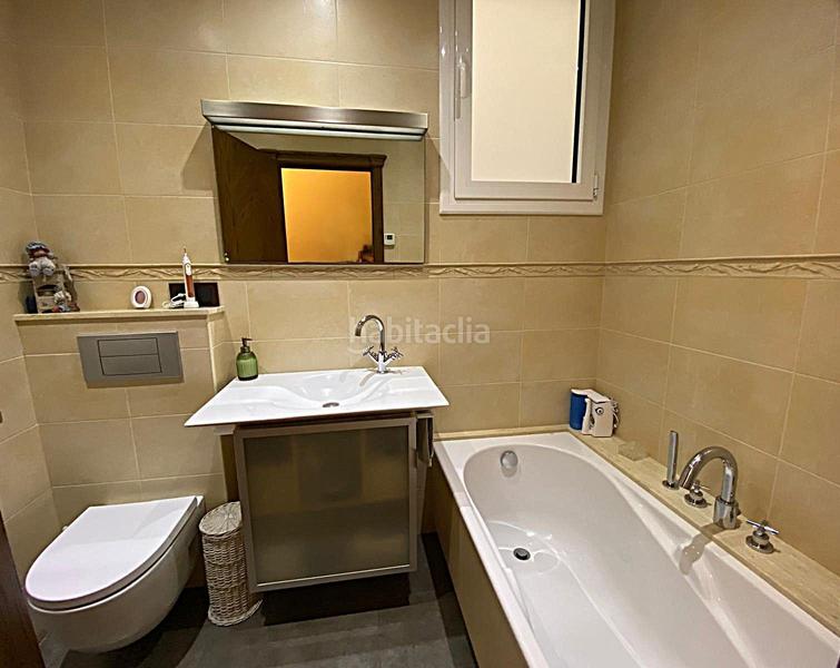 Foto ee61a185-fb5e-4b9f-a527-6993ca618c39. Piso espectacular piso con terraza de 100m2 en example. en Barcelona