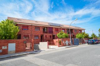 Casa adossada  Carrer del glorieta. Maravilloso adosado en vilallonga del camp