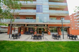 Local Comercial  Carrer de fuster valldeperes. Local en jardins de reus
