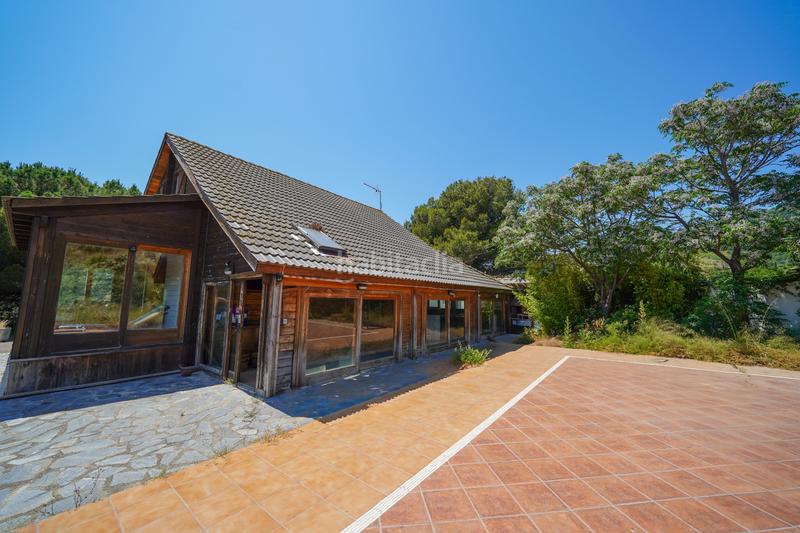 Foto 54cdf29c-ec69-462b-9f8f-9d7d885c164f. Chalet magnífica finca con chalet y nave en Riudecols