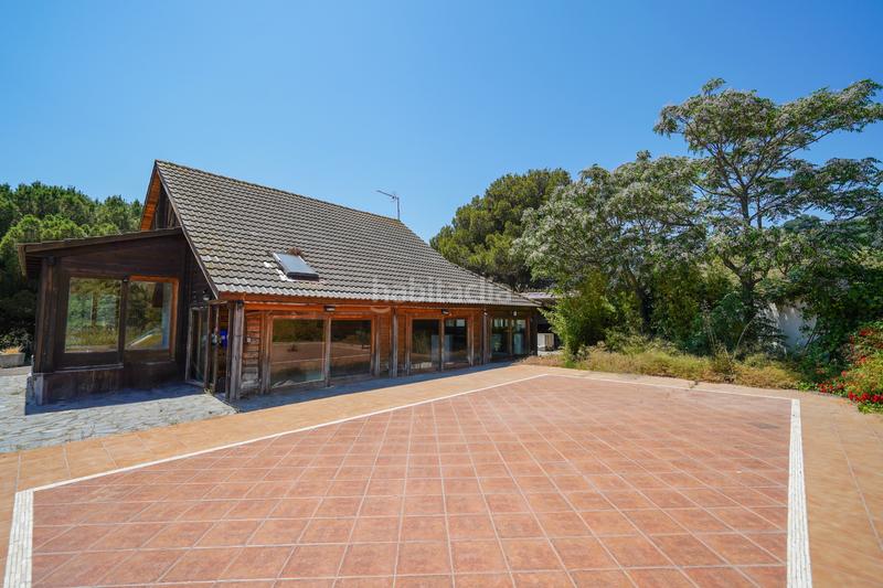Foto b44ea03b-5dab-48b8-8c3f-e4a75d268cf4. Chalet magnífica finca con chalet y nave en Riudecols