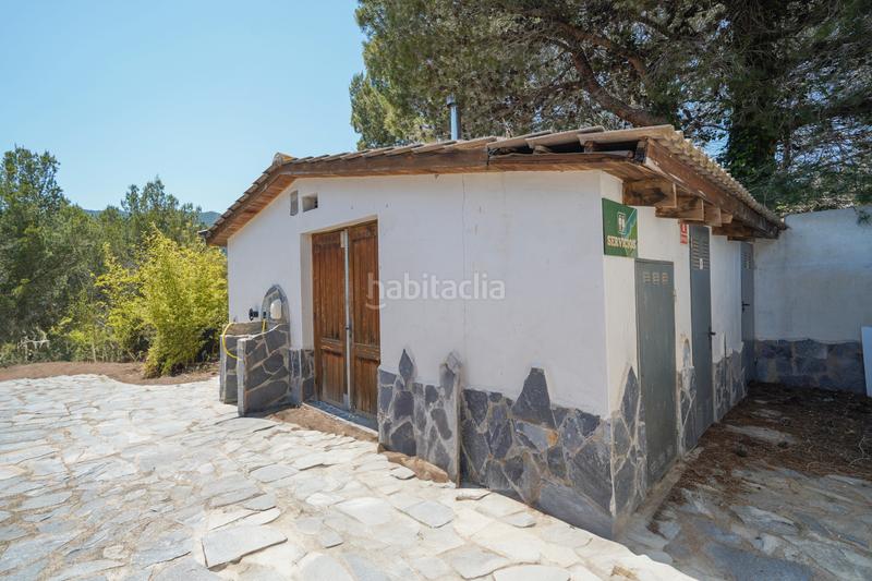 Foto f9a46f51-e259-4521-b205-7c6b6d787db0. Chalet magnífica finca con chalet y nave en Riudecols