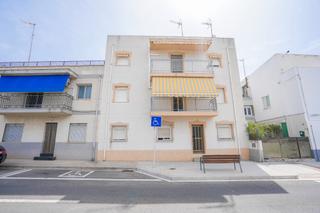 Appartement à Carrer de roger de llúria 21a. Bajo en sol i vista