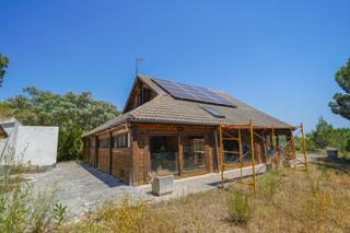 Terreny residencial a N-420 13. Chalet y nave en una increíble finca