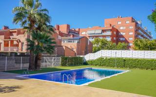 Tríplex a Carrer de maria montessori 1. Magnífico tríplex en jardins de reus