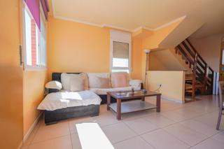 Triplex in Carrer de maria montessori 1. Magnífico tríplex en jardins de reus