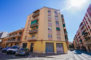 Pis  Carrer de sant antoni maria claret. Piso en muy buen estado en reus