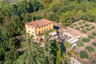 Edifici a Carretera de bellmunt 15. Masía con gran potencial turístico y gastronómico en entorno nat