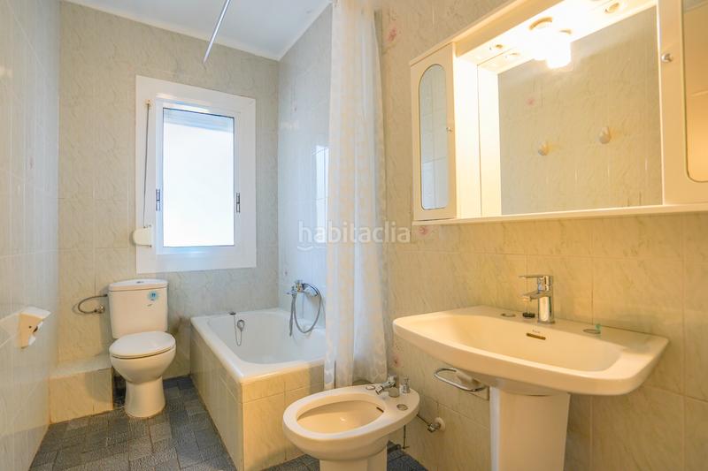 Foto fb83fa60-6b9b-497b-bc00-f147126fd7a5. Reihenhaus mit heizung in Llevant Reus