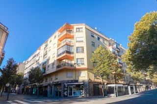 Àtic  Avinguda de jaume l. Piso céntrico en reus