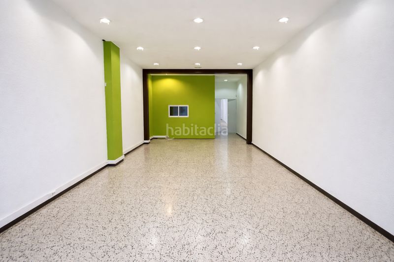Foto 55377848-eab8-4d14-a0aa-1809fcf9db39. Local comercial a carrer de la mare molas 25 a Ponent Reus