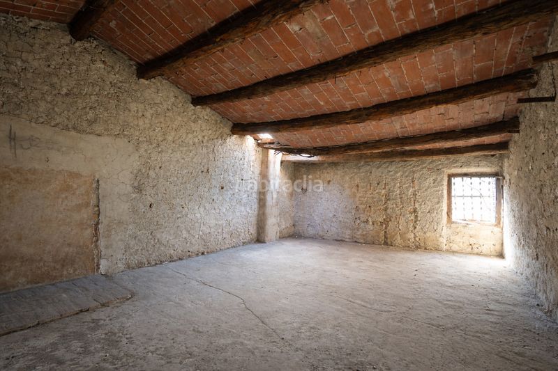 Foto f13fea2f-5cfa-4420-837e-9f0f0ff6d480. Casa adossada a Vilallonga del Camp