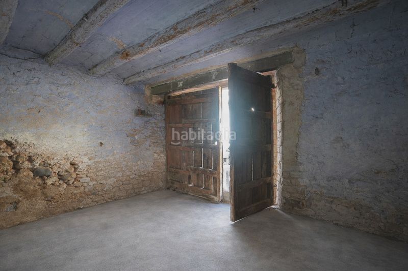 Foto f1a0f32f-4d87-4d0b-9642-b33dd4974af9. Casa adossada a Vilallonga del Camp