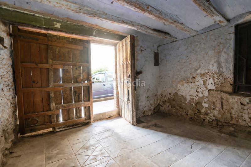 Foto fd2eea66-c9ee-4635-b1b8-4b894cf174f0. Casa adossada a Vilallonga del Camp