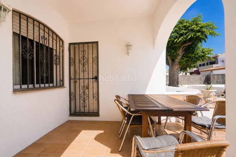Foto f91b6341-a14b-4cf3-ad47-652409f2eeba. Casa amb aparcament piscina a El Casalot Mont-roig del Camp