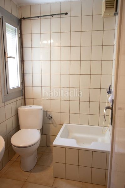 Foto 8ad70ad1-db82-4516-bfd3-f01ccf000216. Flat in Els Merinals Sabadell