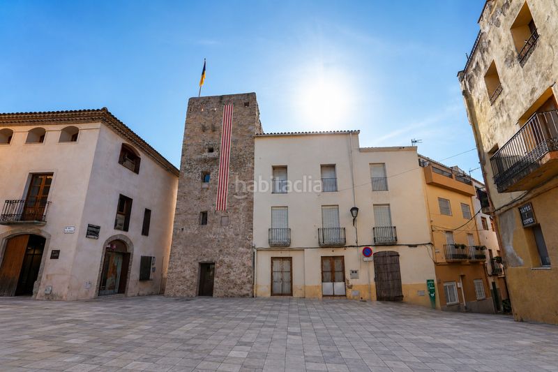 Foto cd972a15-6a25-4137-ba39-d1b4f61b760e. Gebäude in plaça doctor gil vernet 7 in Vandellòs i l´Hospitalet de l´Infant