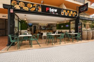 Local Comercial  Carrer de barbastre 8. Local comercial con terraza privada en el centro de salou