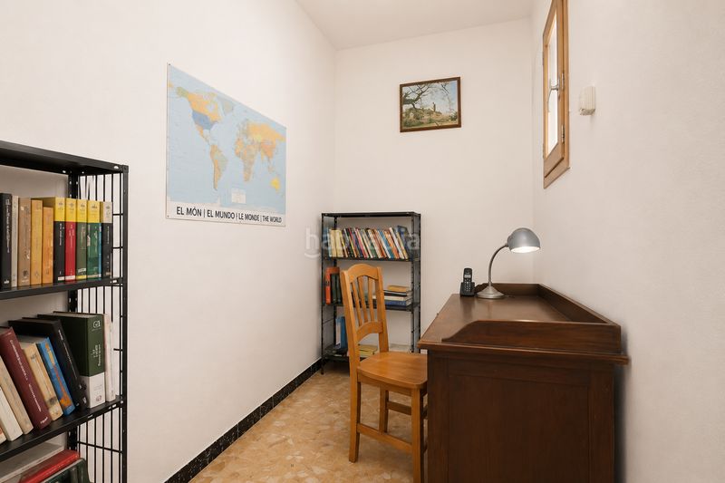 Foto a718a77e-88bd-45be-b374-a5286588f0bb. Casa adossada amb aparcament a Bràfim