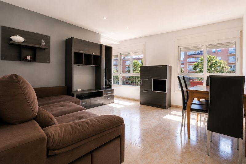Foto b5d24ed6-d7d8-4767-9235-cd98fe37e921. Pis a Vila-seca poble Vila-seca