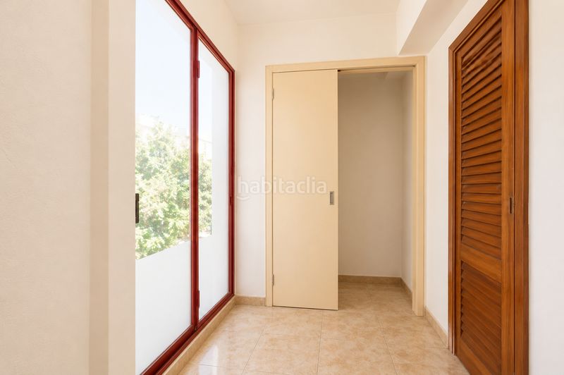 Foto b64ffddb-d1be-48db-bf23-cb85ee9e2404. Pis a Vila-seca poble Vila-seca