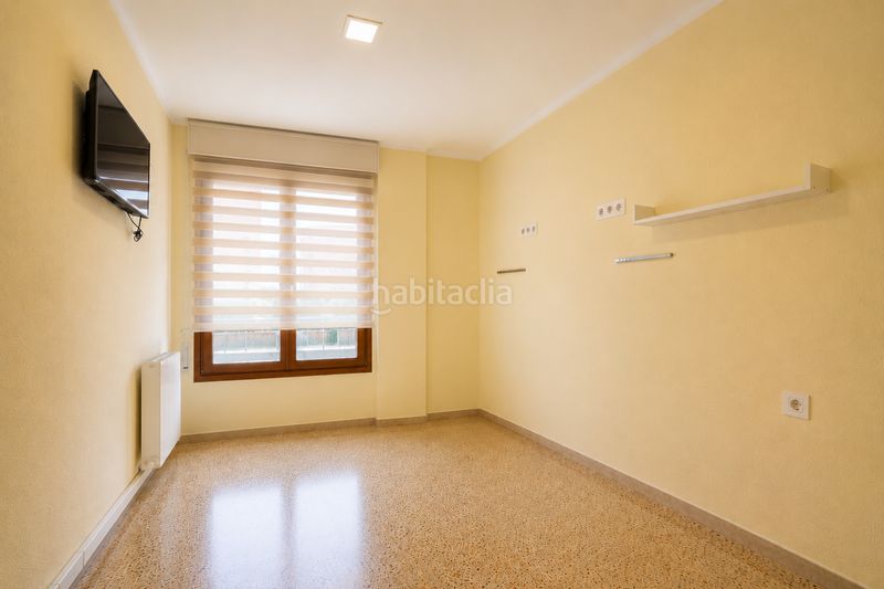 Foto fb2ee089-0504-4841-922b-9d3f96956aa8. Pis amb calefacció aparcament a Ponent Reus