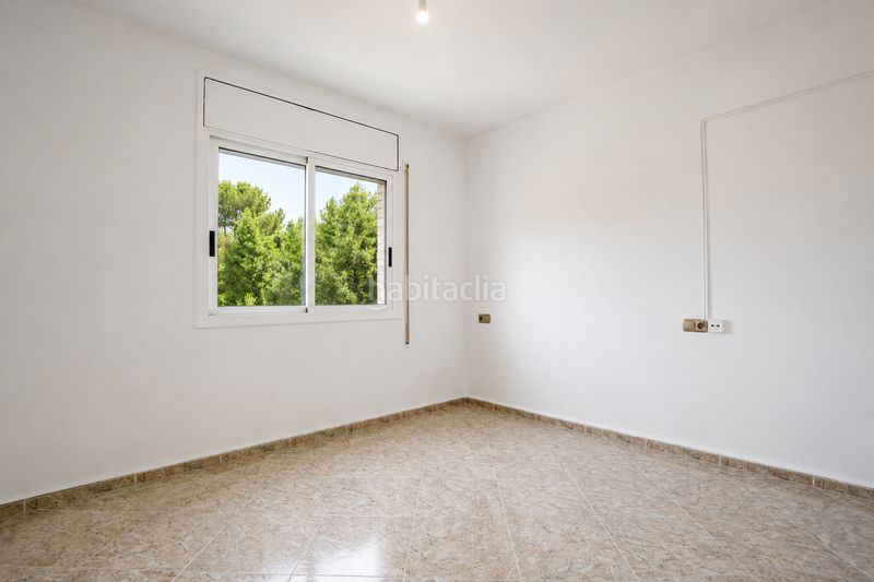 Foto db4de3c5-dc0f-48c9-8a1a-96b7075fa228. Casa adossada amb aparcament a Vila-seca poble Vila-seca