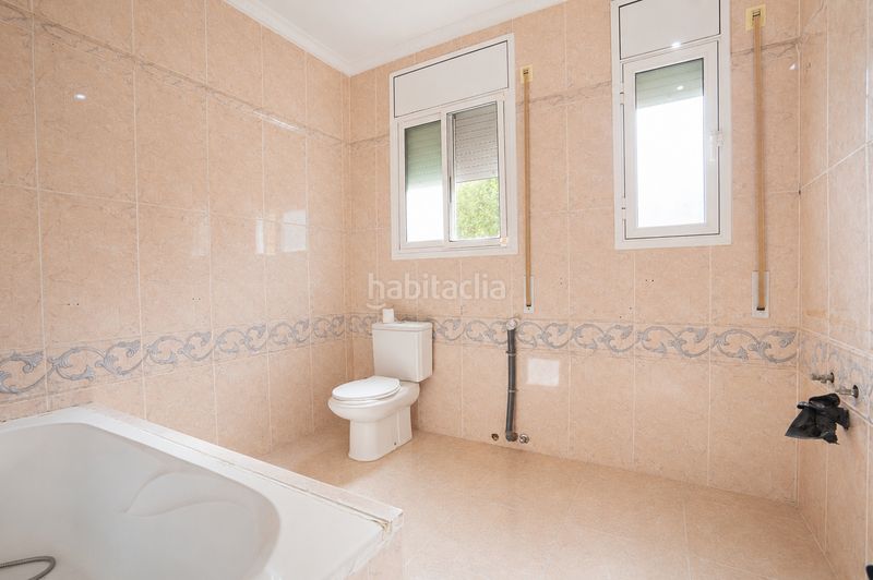 Foto e58cc80d-9ebe-4db5-9589-abfcb2ec3831. Casa adossada amb aparcament a Vila-seca poble Vila-seca