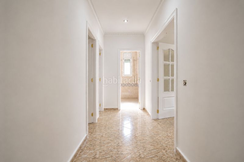 Foto fbf230a9-3935-4a4f-9608-3baeeb23206b. Casa adossada amb aparcament a Vila-seca poble Vila-seca