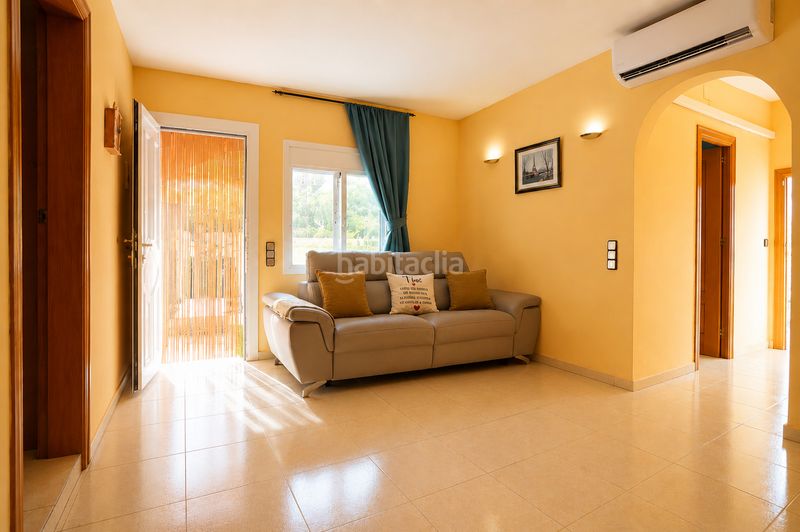 Foto 311a30e0-9ae3-4b7b-ad5a-980aede05c6c. Chalet casa independiente con parcela de 778 m² en Cunit