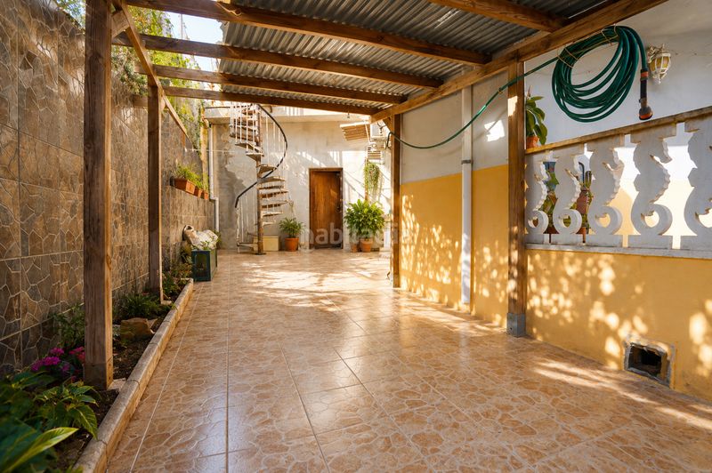 Foto 33599629-b423-480b-a76f-ec22b39b7f8c. Chalet casa independiente con parcela de 778 m² en Cunit