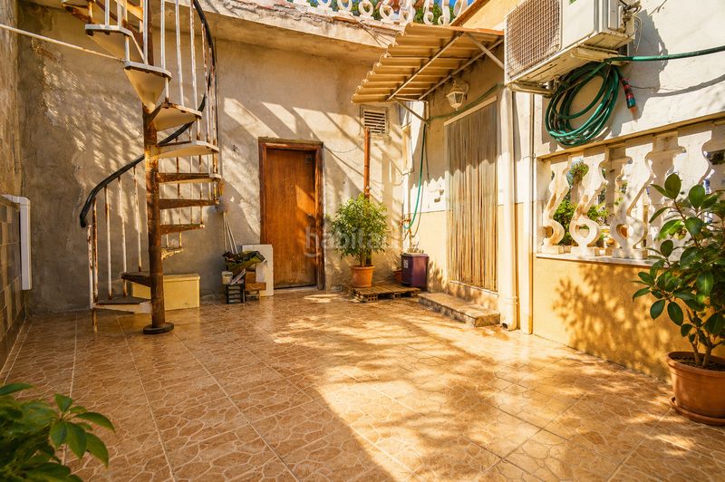 Foto 46fbee5a-03c7-41d2-91a5-6686ec4d338d. Chalet casa independiente con parcela de 778 m² en Cunit