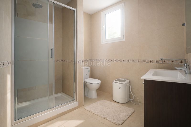 Foto 1f6a9f24-b45a-42cd-8c1e-6c3d09e1514c. Chalet  independiente en pla de maset - cap de Salou Salou