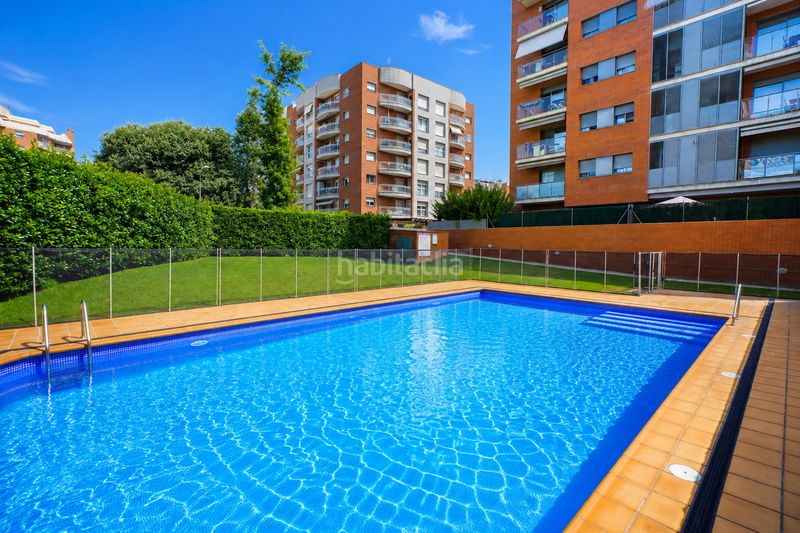 Foto 11bbc390-4ee8-44c9-9a12-860640e84ca1. Àtic amb aparcament piscina a Mestral Reus