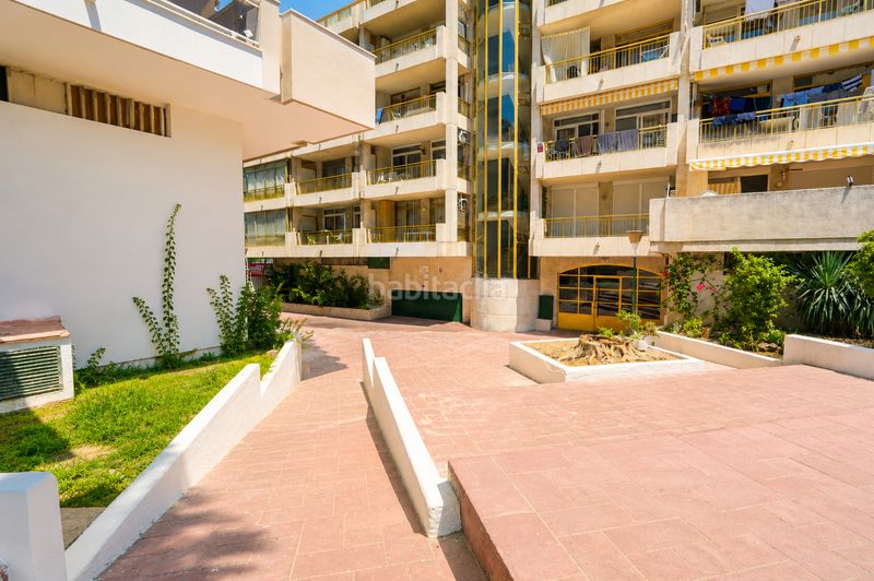 Foto bdb4600d-946b-4e41-b406-6eee413148da. Pis amb piscina a Mar i Camp - Platja dels Capellans Salou