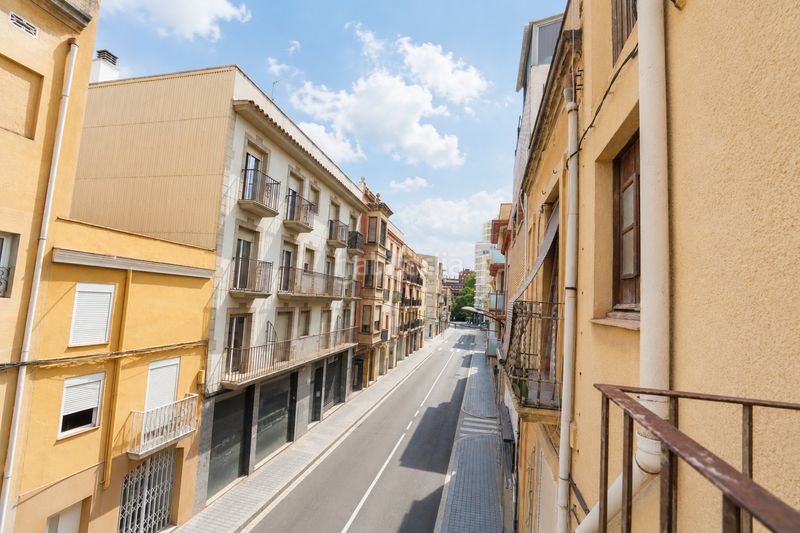Foto 161a0c75-b5e1-4674-82c8-2252f471b266. Casa adossada a Centre Reus